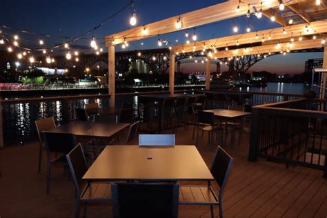 1330 on the river reviews|restaurants on cuyahoga river cleveland.